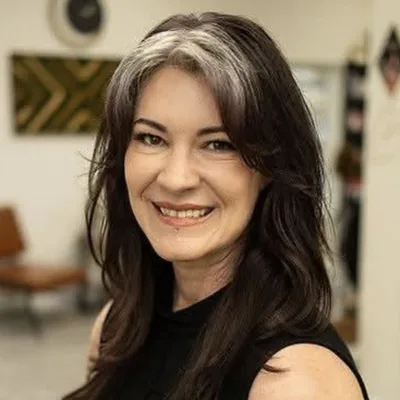 Valerie Walls, Sweven Salon, Maryville, Illinois